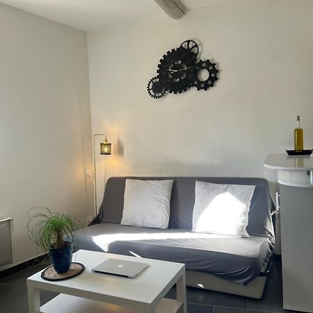 Cosy Studio Hyper Centre Avec Kitchenette & Climatisation Carpentras Esterno foto